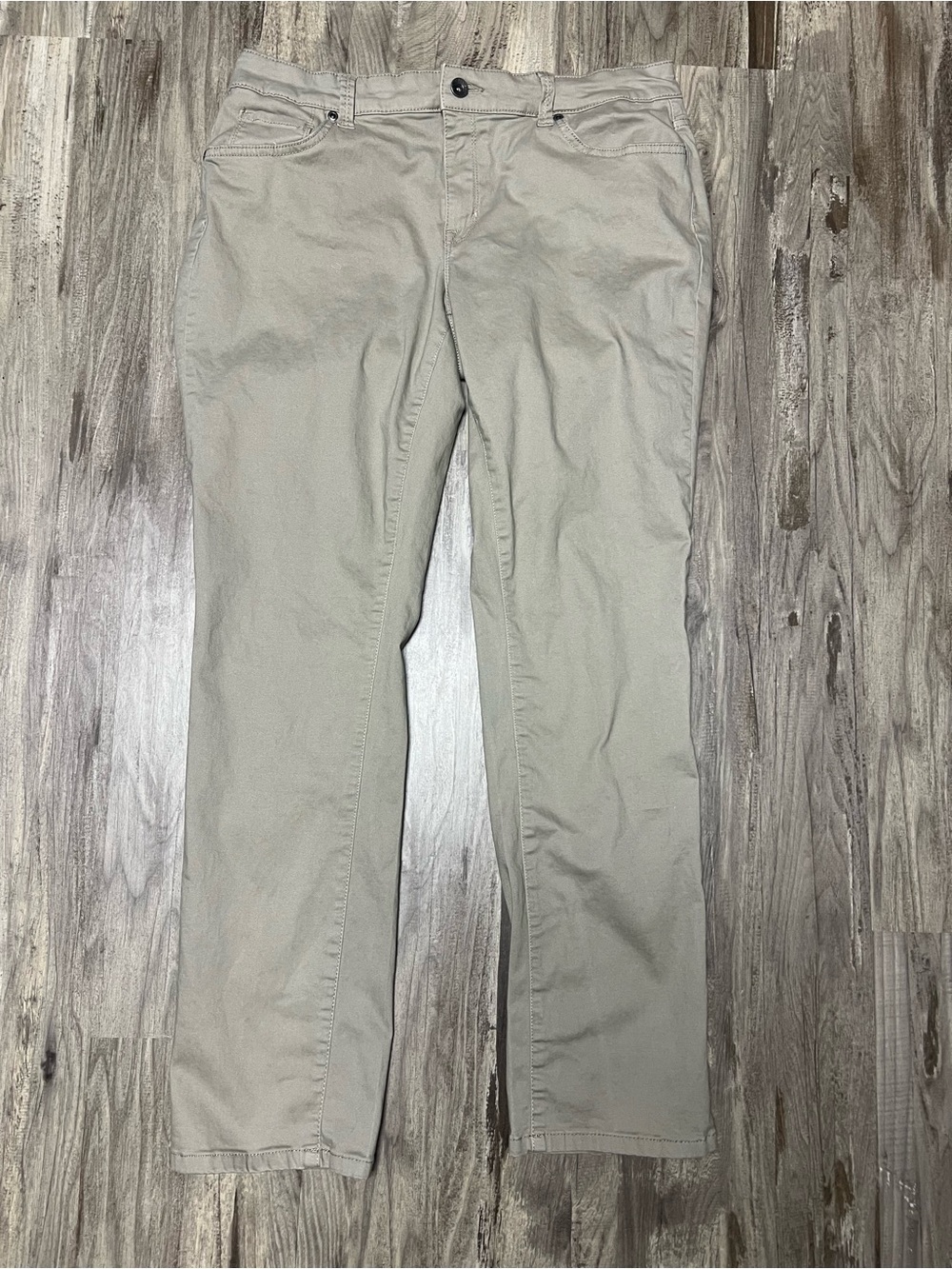 Sonoma Women's Size 14 Slim Straight Khaki Pants Tan Stretch Twill 32x30